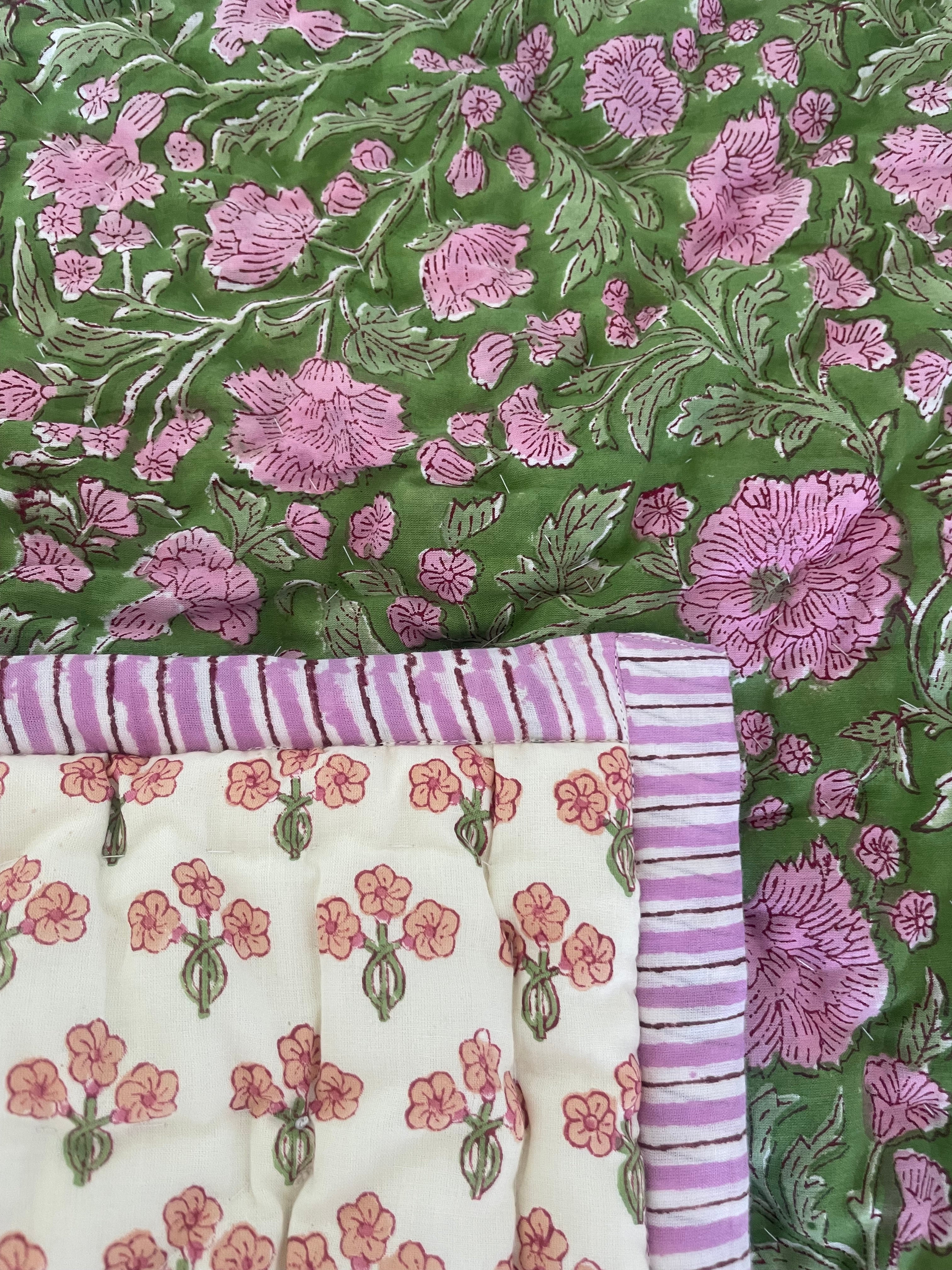 未使用※インド ブロックプリント 中綿入りベビーキルト ナチュラル